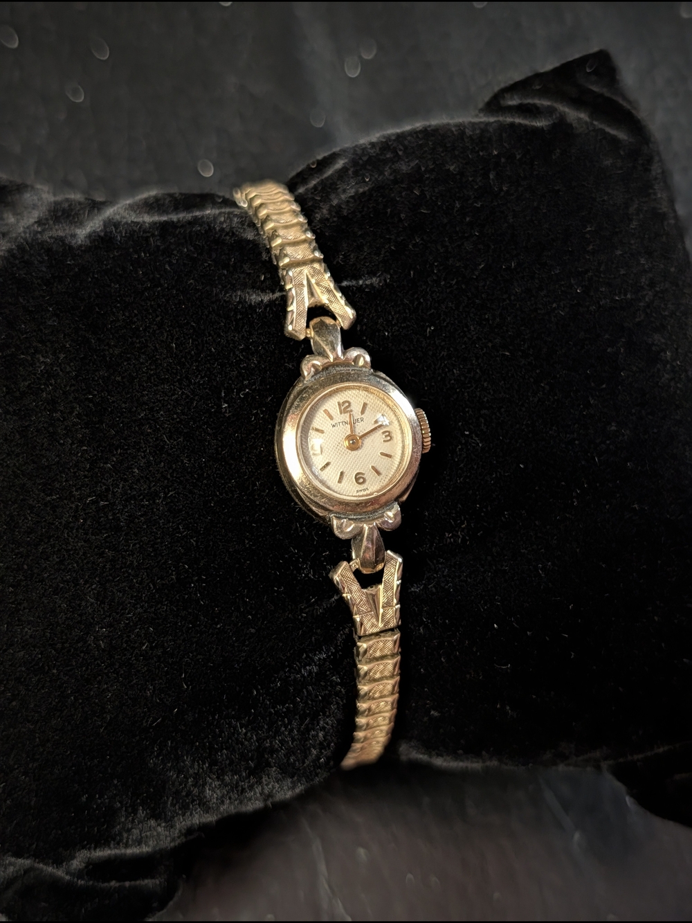 WITTNAUER Vintage 10k Gold Filled Mechanical Swiss Women's Wrist Watch